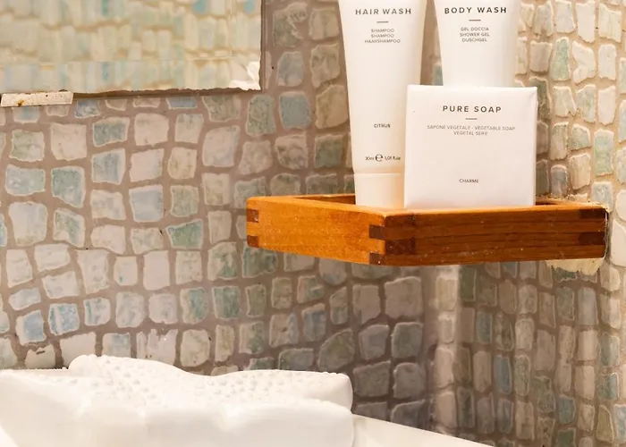 I-host - Unique Two-level In * Milaan