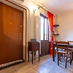 I-host - Unique Two-level In Διαμέρισμα *